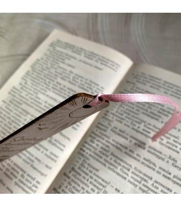 Spring Wooden Bookmark – “Spring Awakens the Heart”