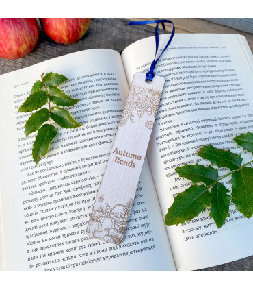 Wooden Bookmark “Autumn Reads” – Laser Engraved Fall Design with Pumpkin and Grapes