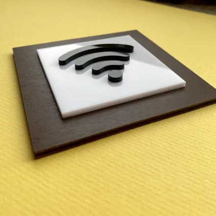 Табличка Wi-Fi з фанери та акрилу