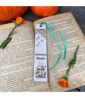 Wooden Bookmark “Autumn Reads”